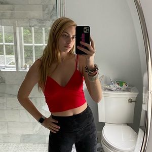 LF (emma and sam) red crop top🌹